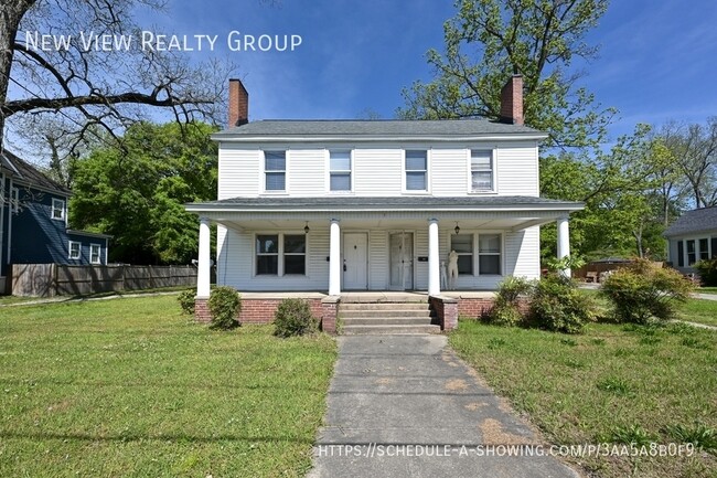 Primary Photo - 134 Saluda St