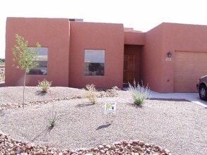 Building Photo - Nice home in Elks Area, easy access to Highway 70!