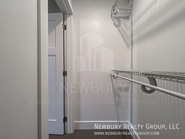 Building Photo - 1819 Chessland St