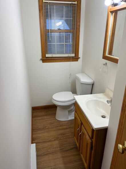 Building Photo - 95 Shawn Dr