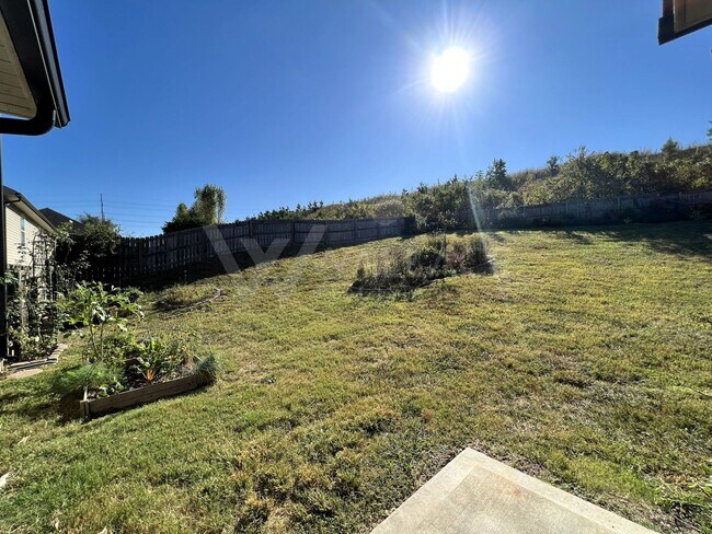 Building Photo - BEAUTIFUL 3 BEDROOM HOME IN CLEAR SPRING P...