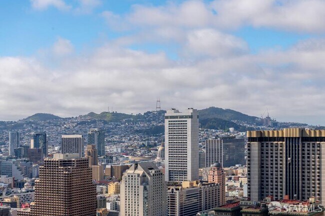 Building Photo - 333 Bush St