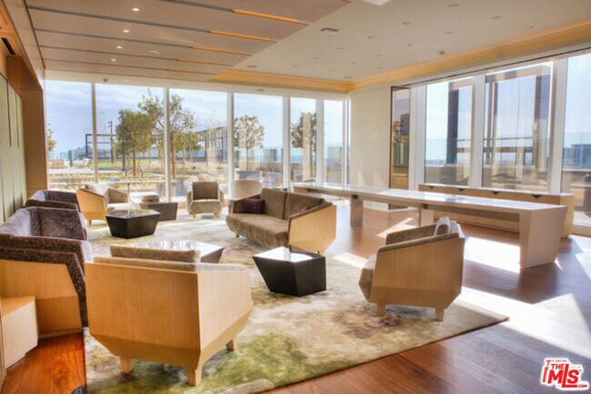 Building Photo - 889 Francisco St