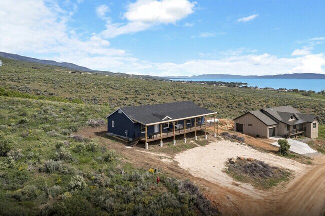 Building Photo - 421 Bluegrass Way