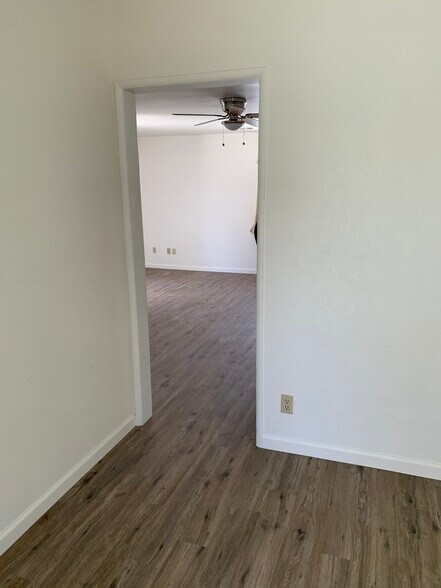 Building Photo - 3834 Stoddard Ave
