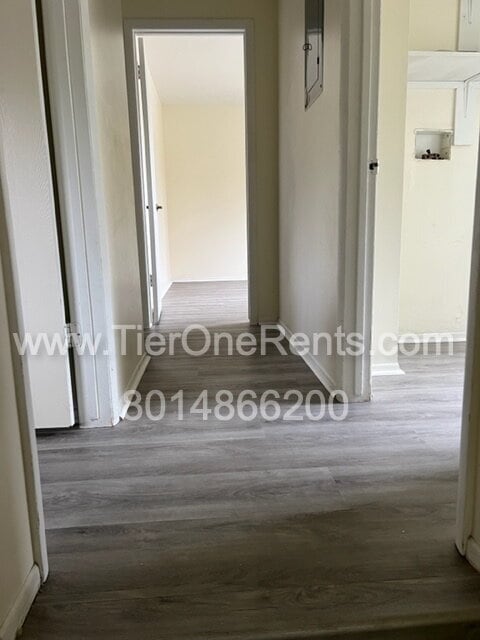 Building Photo - NO DEPOSIT option available for qualified ...