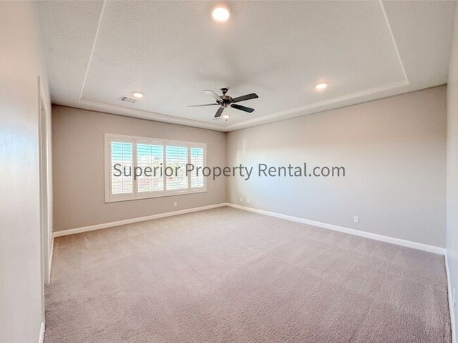 Building Photo - Gorgeous 3 bed, 3.5 bath 3 car garage home with views