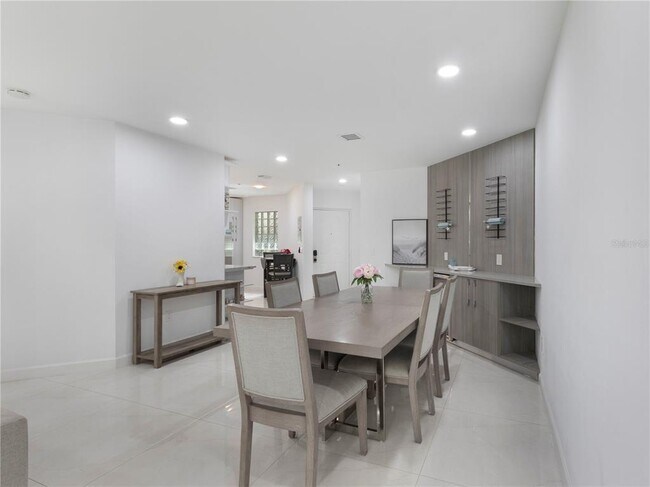 Building Photo - 5157 Floria Way