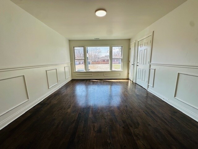 Building Photo - 250 W 119th St
