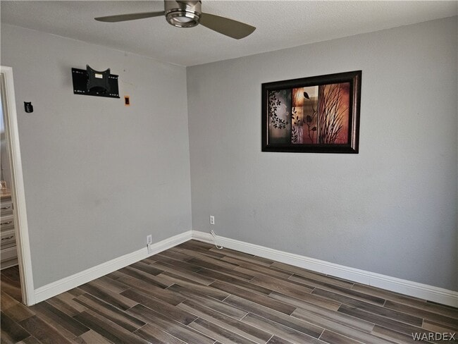 Building Photo - 1201 Puerta Vista