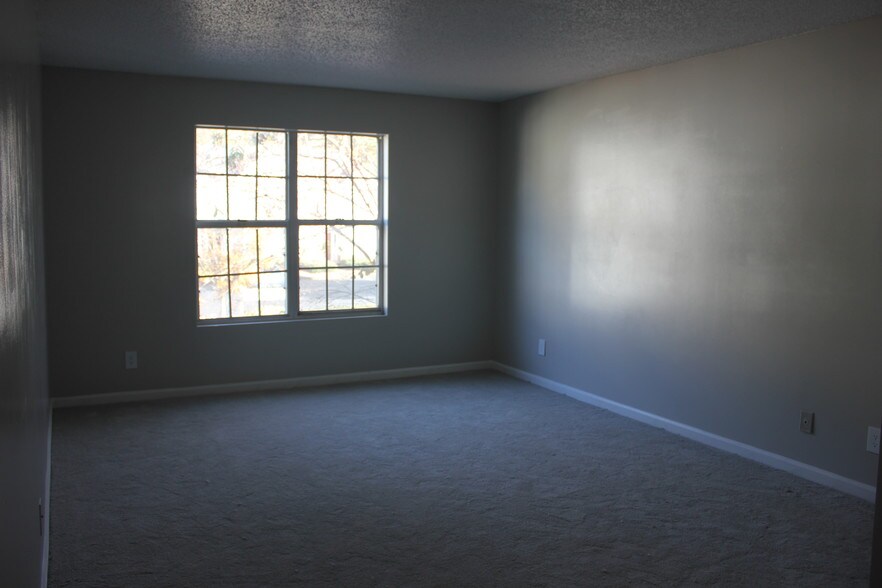 bedroom 2 - 35 Devon Ln