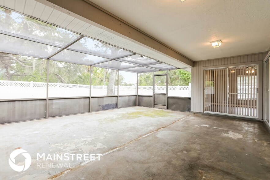 Building Photo - 4826 Hurley Ave
