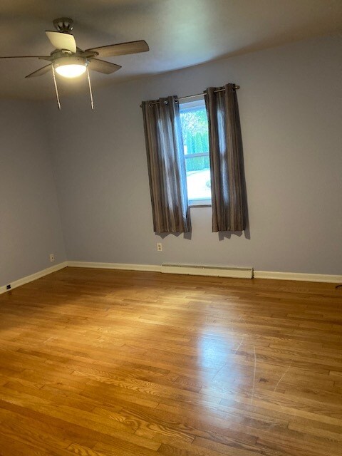 one of the 3 bedrooms with hardwood - 3065 Shelley Lynn Dr