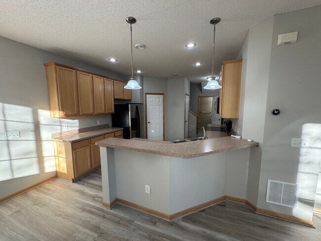 Building Photo - 3443 Cherry Ln