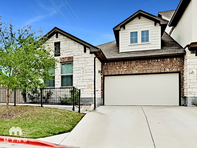 Building Photo - 2304 S Lakeline Blvd