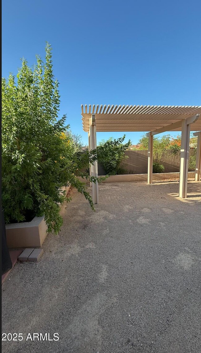 Building Photo - 5352 W Desert Hollow Dr