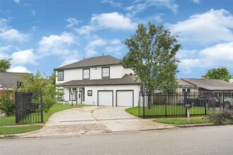 Building Photo - 10535 Emnora Ln