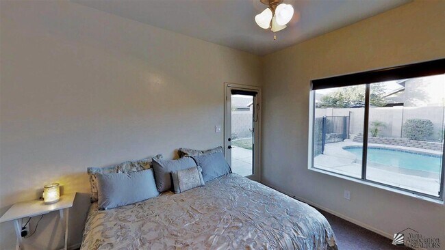 Building Photo - 4539 S Agave Ave