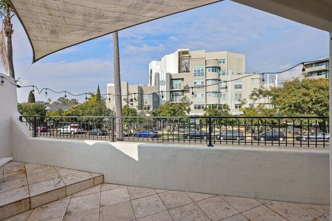 Building Photo - 3741 Park Blvd