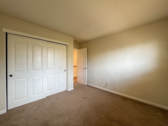 Building Photo - 151 San Marco Way