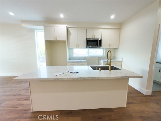 Building Photo - 6628 Camellia Ave