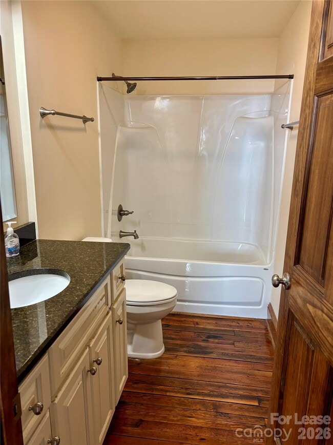 Building Photo - 235 E Main St