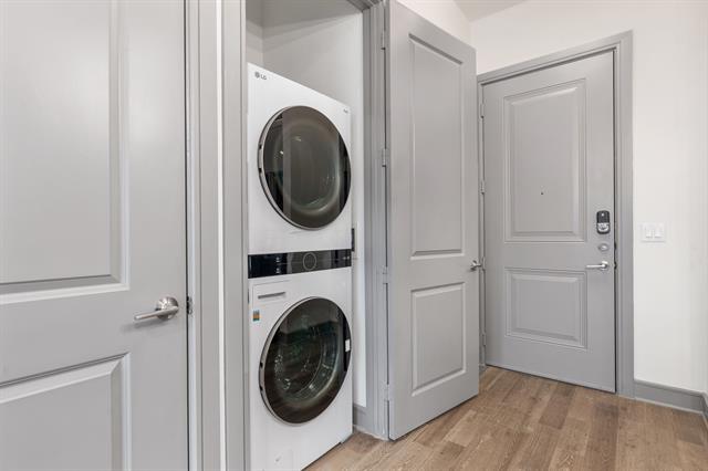 Building Photo - 2700 Old Denton Rd