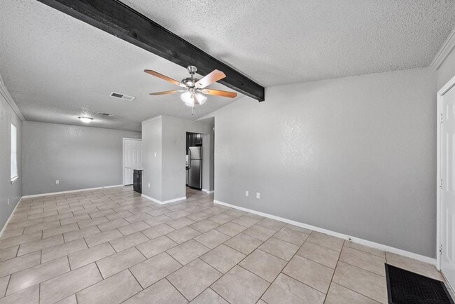 Building Photo - 580 Plaza Ct