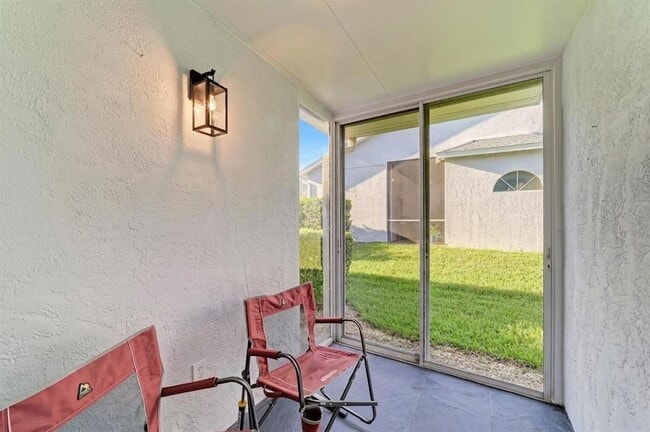 Building Photo - 5721 Cottonwood St