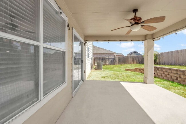 Building Photo - "Spacious 4-Bedroom Sanctuary with 3 Full ...