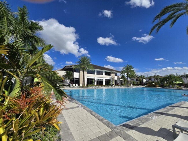 Building Photo - 4636 NW 84th Ave