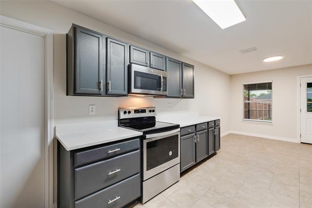 Building Photo - 2714 Sutters Mill Way