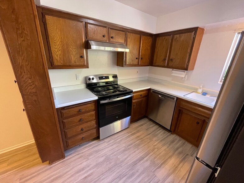 Building Photo - 7369 Elmhurst Pl