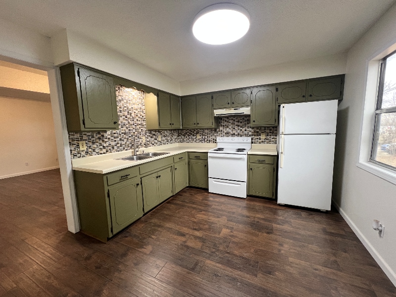 Building Photo - 103 Warren St