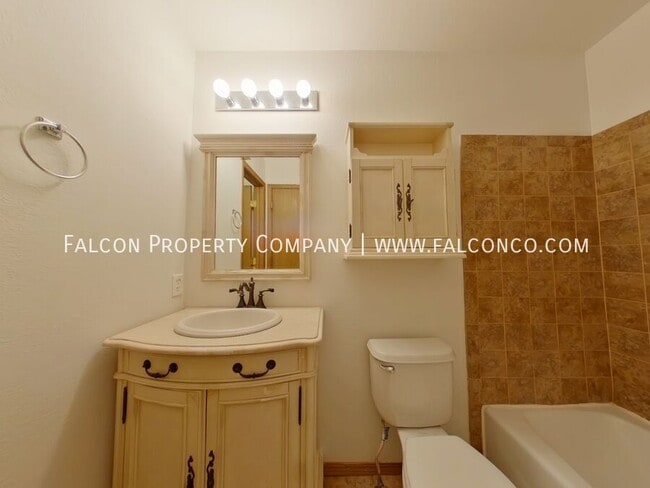 Building Photo - 6335 Cording Ct