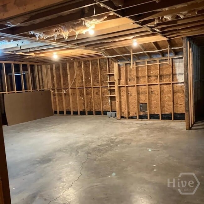 Building Photo - 186 Sterling Woods Dr