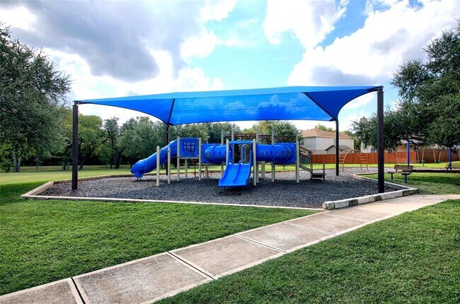 Building Photo - 1519 Hawk Dr