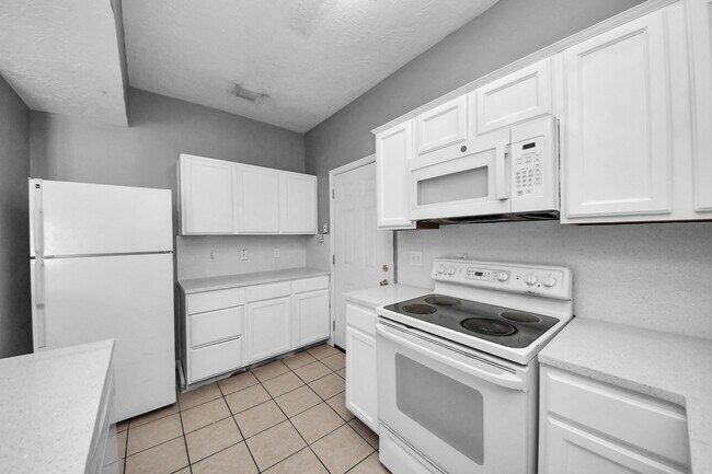 Building Photo - 8126 Jutland Rd