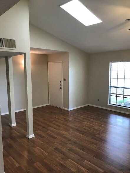 Building Photo - 3800 Hackberry Lane