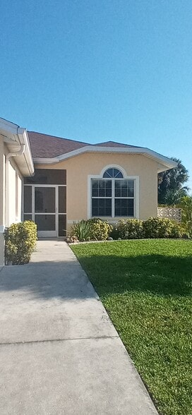 Building Photo - 289 Rotonda Blvd W