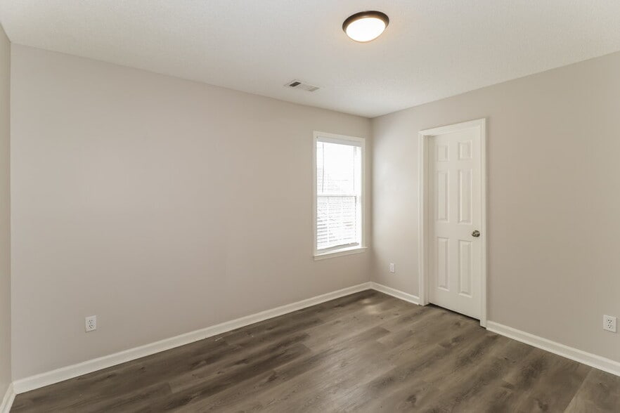 Building Photo - 8708 Overcup Oaks Dr