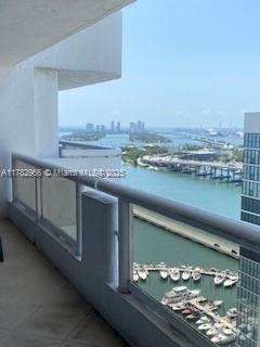 Building Photo - 1717 N Bayshore Dr