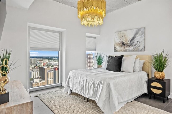 Building Photo - 777 N Ashley Dr