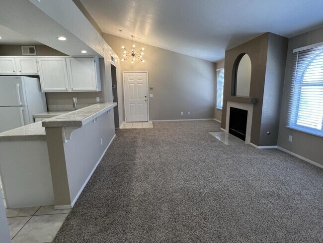 Building Photo - 7570 W Flamingo Rd