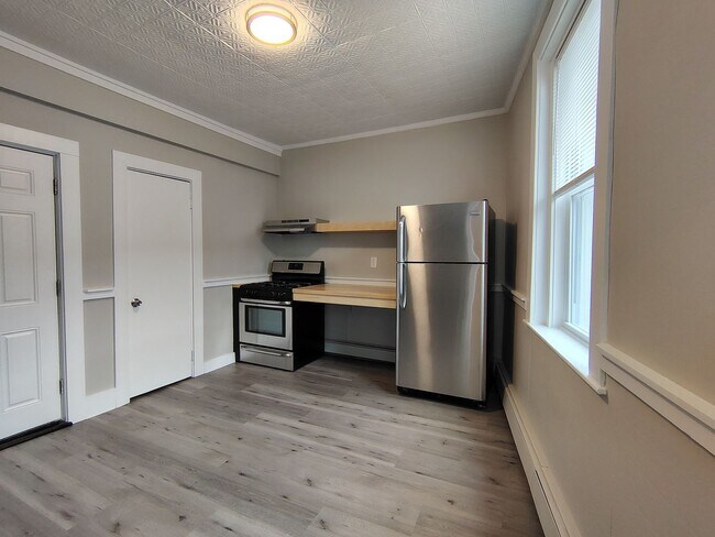 Interior Photo - 142 Gove St, East Boston