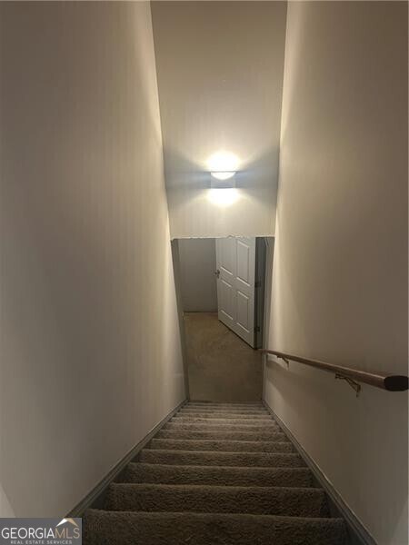 Building Photo - 5053 Gardenia Cir