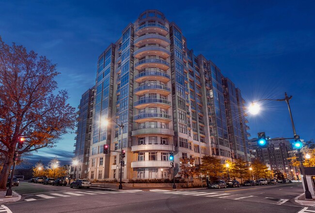 Primary Photo - Stunning 2BR 2BA Corner Condo Blocks from ...