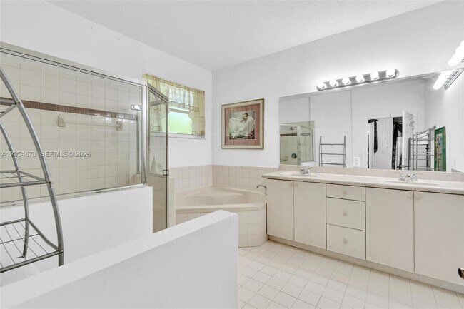 Building Photo - 14044 SW 54th St