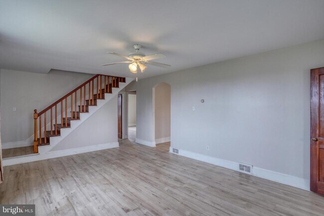 Building Photo - 1111 Bayview Rd