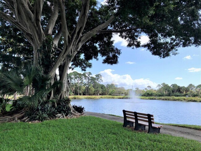 Building Photo - 4300 Hazel Ave